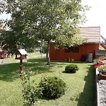 Mátyás Apartamento Tard